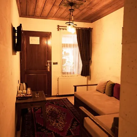 Stone Age Homestay